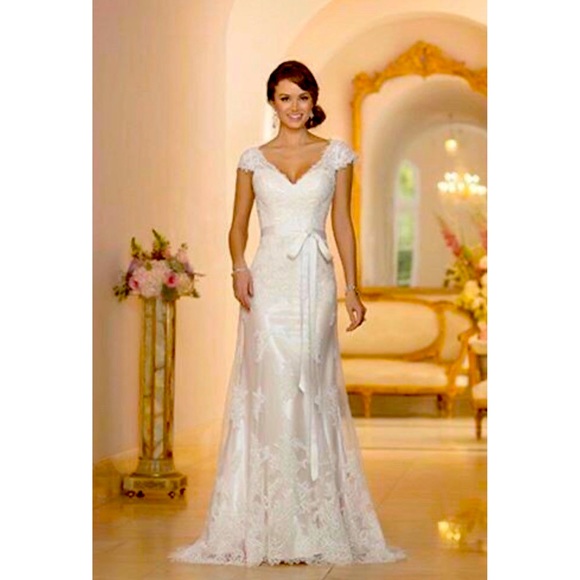 STELLA YORK WEDDING DRESS - Picture 2 of 5